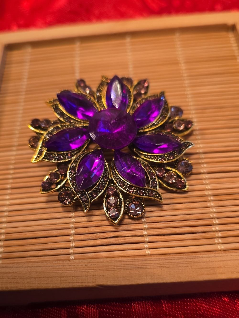 Vintage-Inspired Purple Crystal Floral Brooch - Women Jewelry